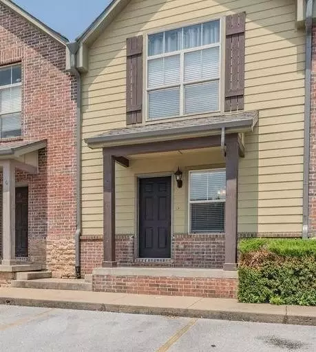 2208 Karrington #D, Springdale, AR 72762