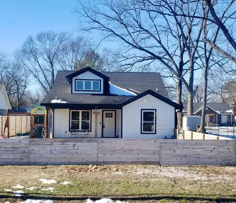 503 SE 6th Ave, Gravette, AR 72736