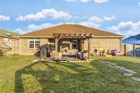 Exterior - 613 Eagle Dr, Gravette, AR 72736 photo 3 of 8