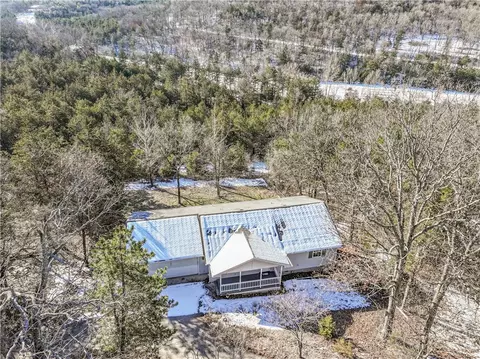 16 Blackfoot Ln, Eureka Springs, AR 72631