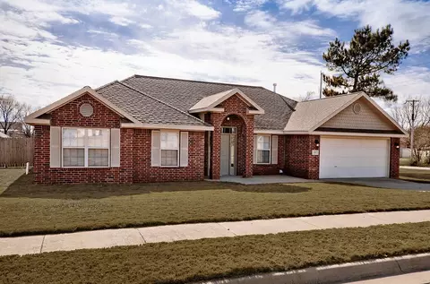 531 Piney Ln, Springdale, AR 72764