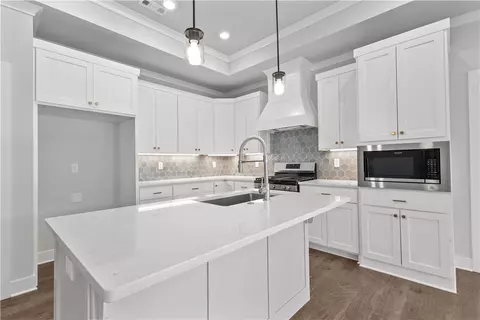 4423 W Huron Loop, Fayetteville, AR 72704