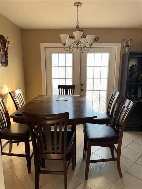 Dining - 1663 Wensworth Ave, Springdale, AR 72764 photo 1 of 1