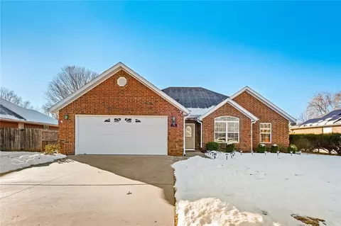 601 Herron St, Prairie Grove, AR 72753