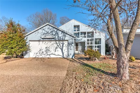 2314 E Polk Dr, Fayetteville, AR 72703