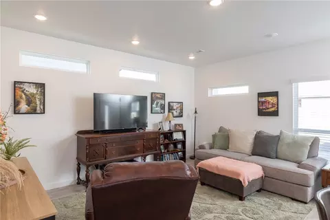 Living - 971 Boardwalk Ave, Centerton, AR 72719 photo 3 of 3