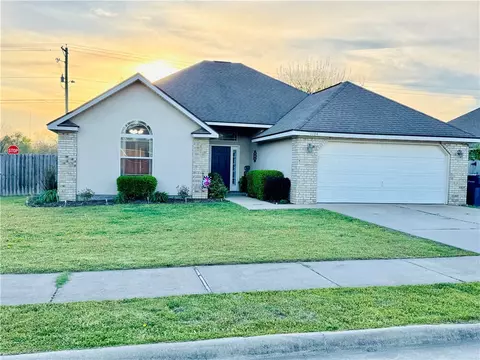 1104 Lavona Ln, Siloam Springs, AR 72761