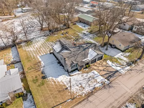 View/Area - 409 N Third St, Harrison, AR 72601 photo 2 of 2