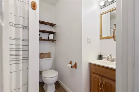 Bath - 409 N Third St, Harrison, AR 72601 photo 3 of 4