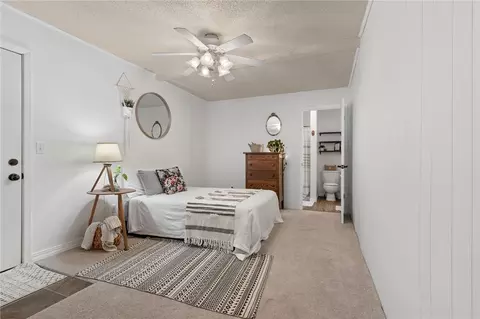Bedroom - 409 N Third St, Harrison, AR 72601 photo 6 of 7