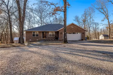 2550 Sequoyah Dr, Rogers, AR 72758