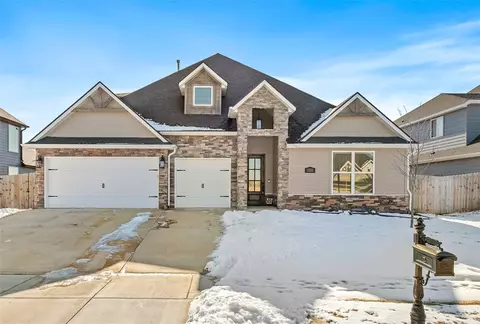 1261 Silver Maple St, Centerton, AR 72719