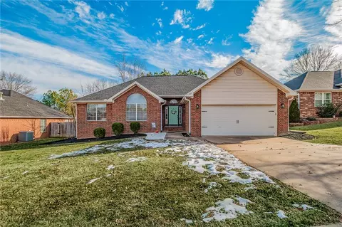 5001 Hawthorne Way, Springdale, AR 72762