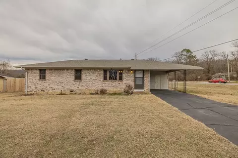 108 N Layne St, Farmington, AR 72730
