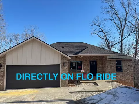 63 York Dr, Bella Vista, AR 72714
