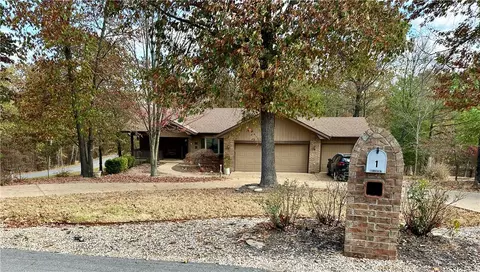 1 Cambria Ln, Bella Vista, AR 72715