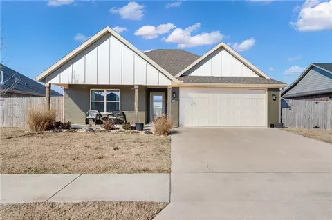 980 Hickory Meadows Ave, Springdale, AR 72762