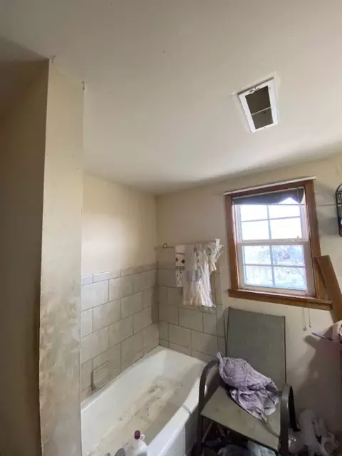 Bath - 2240 Harmon Rd, Harrison, AR 72601 photo 1 of 1