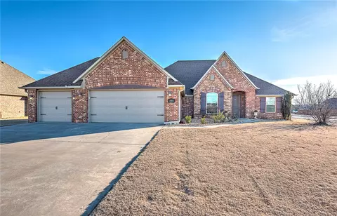 3907 SW Roundstone Blvd, Bentonville, AR 72712