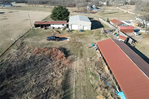 10101 N Spring Valley Rd, Gravette, AR 72736