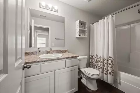 Bath - 4392 Cornwall St, Springdale, AR 72762 photo 1 of 1