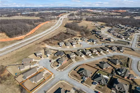 View/Area - 4392 Cornwall St, Springdale, AR 72762 photo 5 of 6