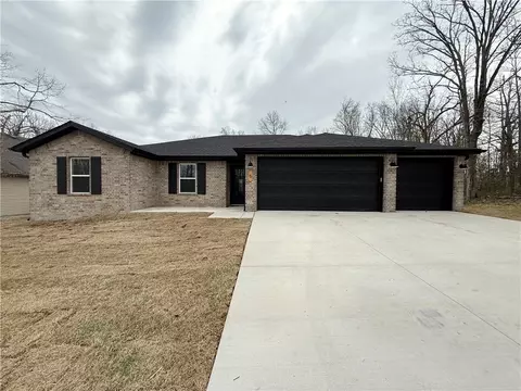 6 Salen Ln, Bella Vista, AR 72715