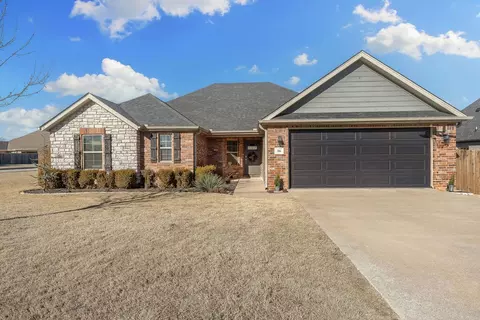 316 Penzo Ave, Springdale, AR 72762