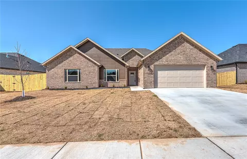 133 N Adler Ave, Farmington, AR 72730
