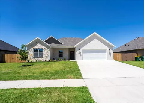157 N Adler Ave, Farmington, AR 72730