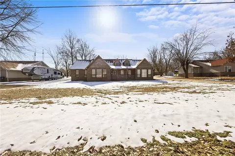 408 E North St, Lincoln, AR 72744