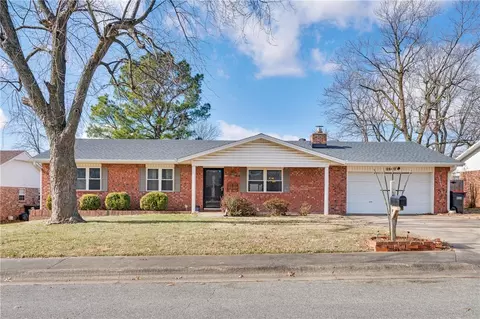 2502 Eidson St, Springdale, AR 72762
