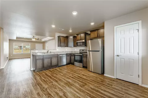 Kitchen - 2013 Maple Ct, Gentry, AR 72734 photo 1 of 1