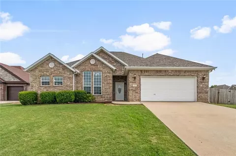 206 Churchill Ct, Rogers, AR 72756