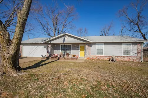 580 Bliss St, Centerton, AR 72719