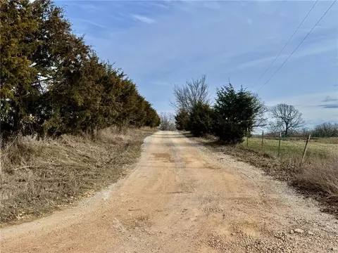 Madison 7605, Wesley, AR 72773 photo 4