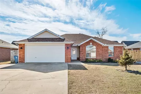 2407 17th St, Bentonville, AR 72712