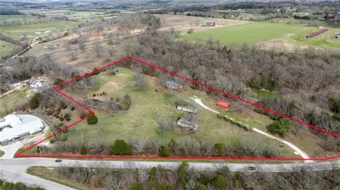 12508 Hogeye Rd, Prairie Grove, AR 72753