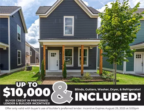 1011 S Laramie Hts, Fayetteville, AR 72704