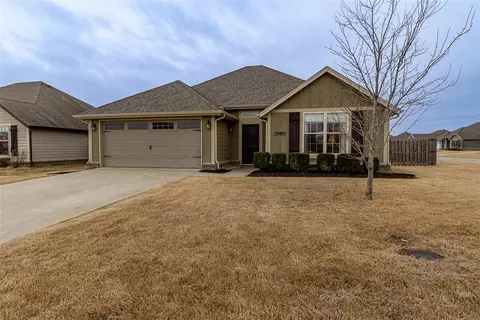 3960 Deerhurst, Springdale, AR 72764 photo 2