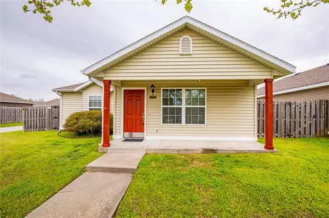 4426 W Sweetgum Ln, Fayetteville, AR 72704