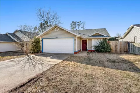 822 Tamarack St, Springdale, AR 72764