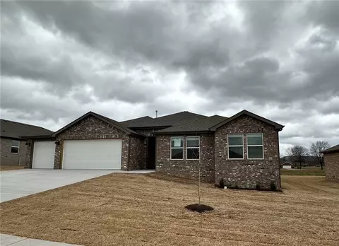 1061 Vista Ave, Prairie Grove, AR 72753