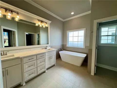 Bath - 2710 Eris Ave, Lowell, AR 72745 photo 1 of 3