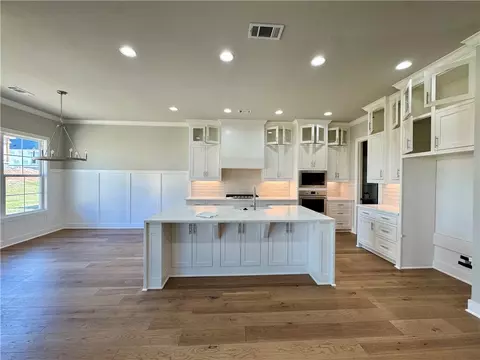 Kitchen - 2710 Eris Ave, Lowell, AR 72745 photo 1 of 2