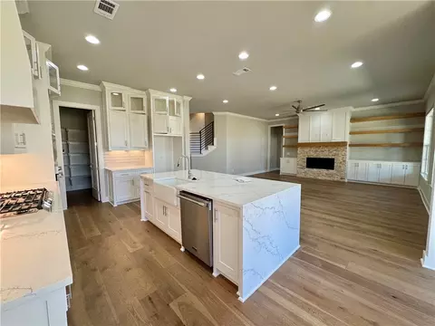 Kitchen - 2710 Eris Ave, Lowell, AR 72745 photo 2 of 2