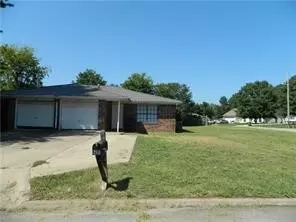 217-219 Longwith St, Farmington, AR 72730
