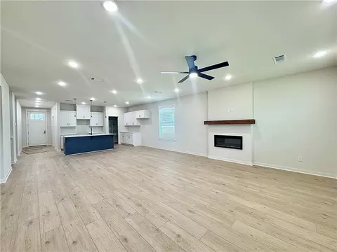 Living - 3669 Tranquility St, Springdale, AR 72764 photo 2 of 5