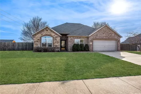 3477 Westminster Ave, Springdale, AR 72762