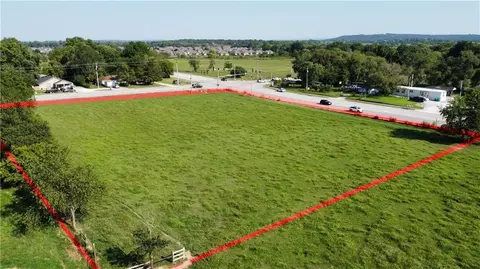 3448 Butterfield Coach Rd, Springdale, AR 72764